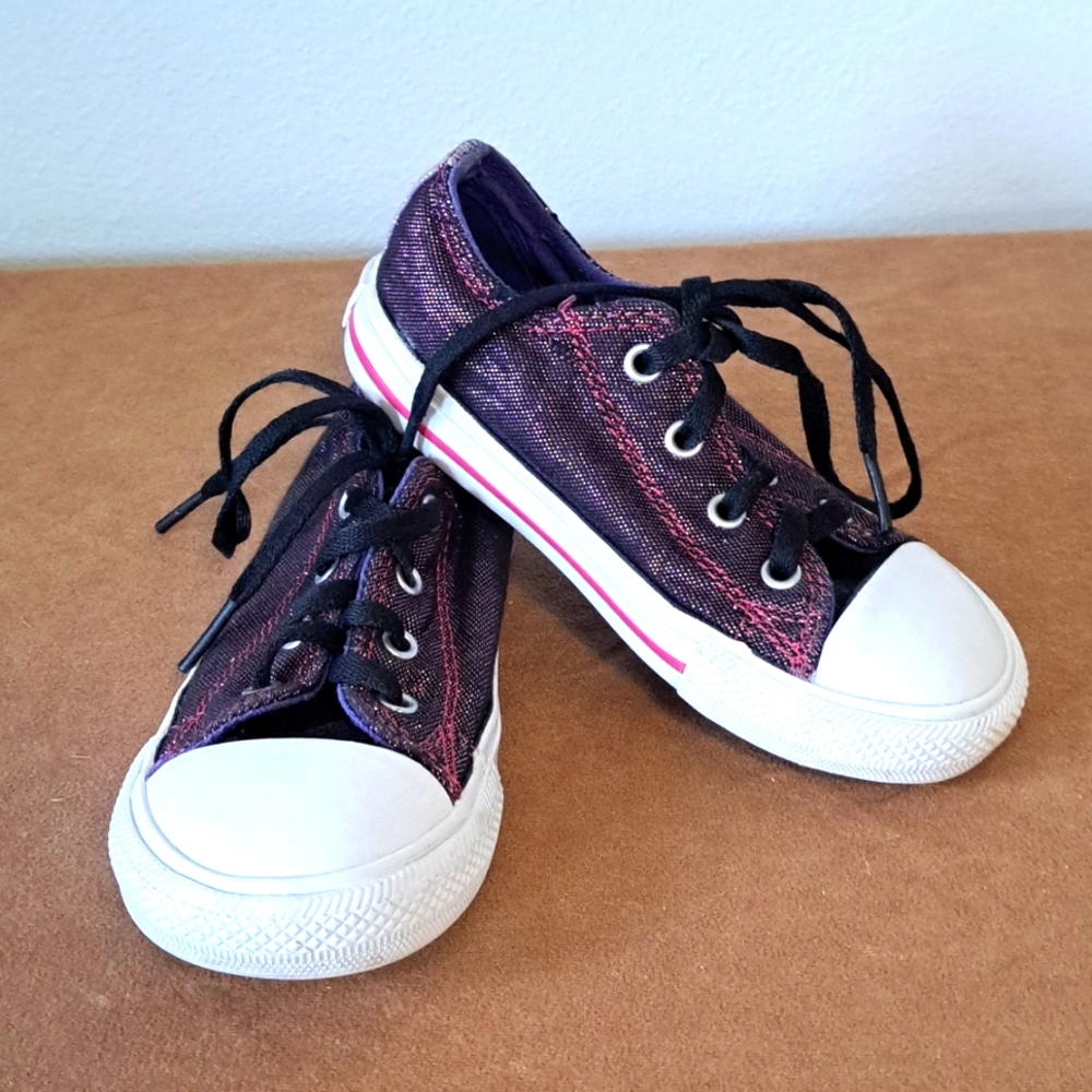 Converse All Star Purple Glittery Tennis Shoes Size 9 pink accent girls sneakers